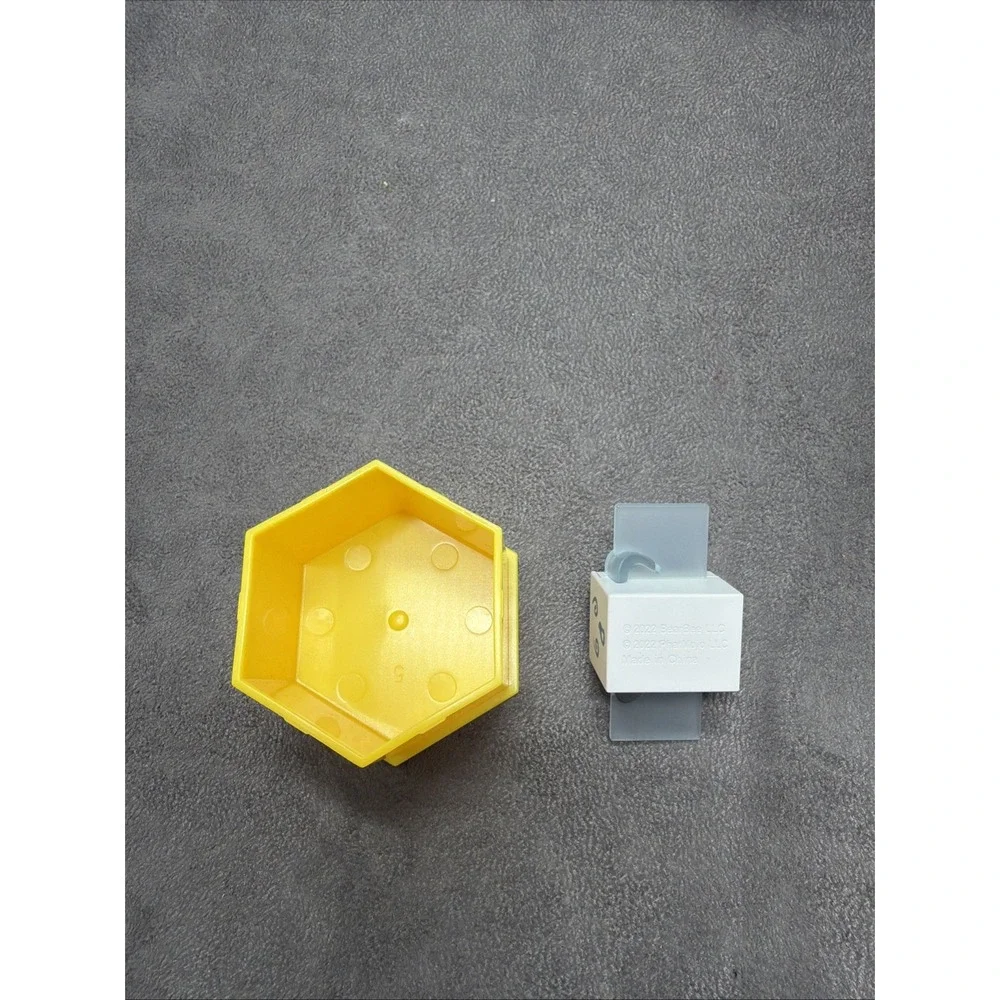 Bee Swarm Simulator Mini Series 1 Windy Bee Figure & Comb